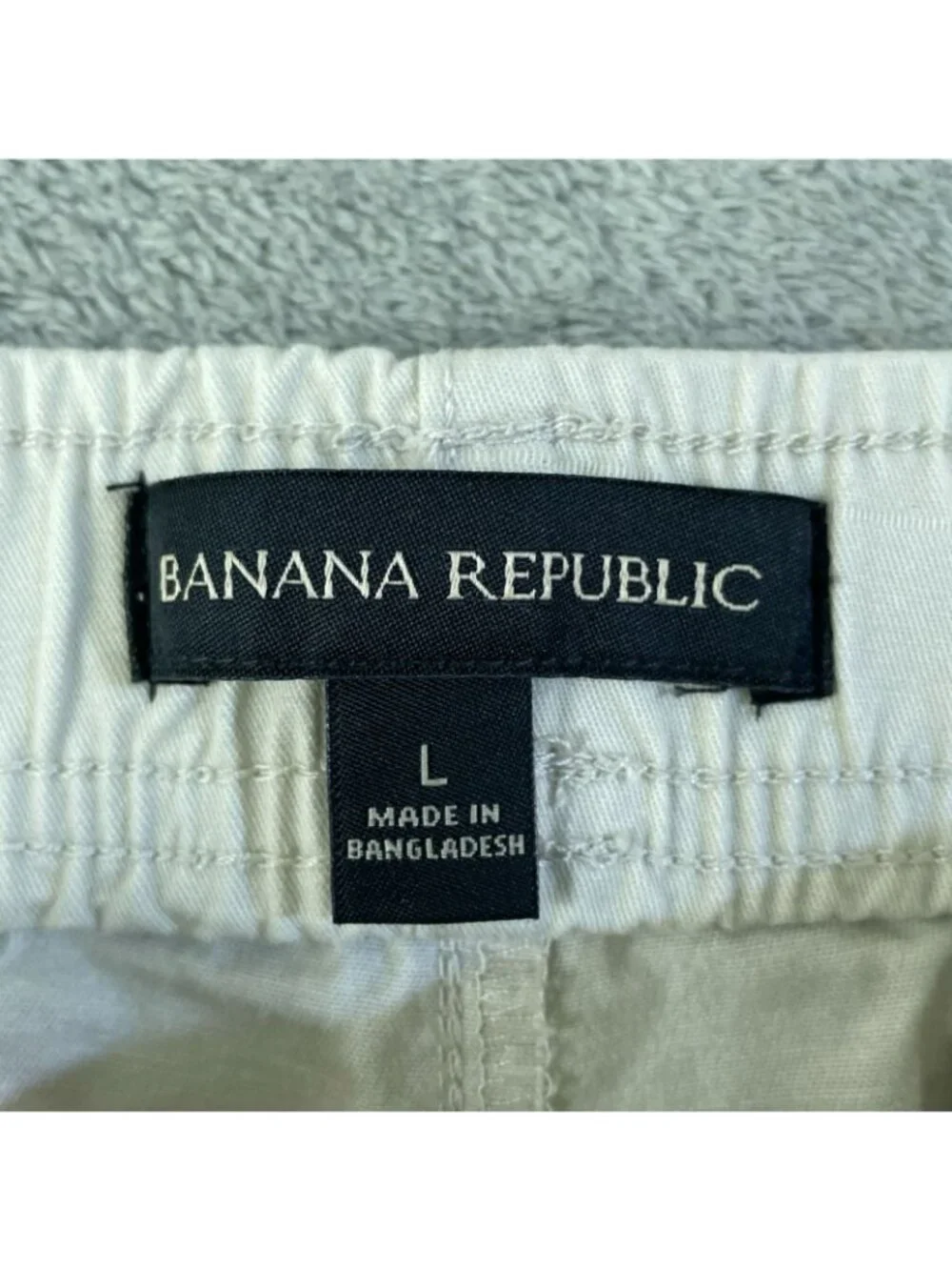 NWOT Banana Republic Men's L Beige Elastic Waist Drawstring Chino Shorts